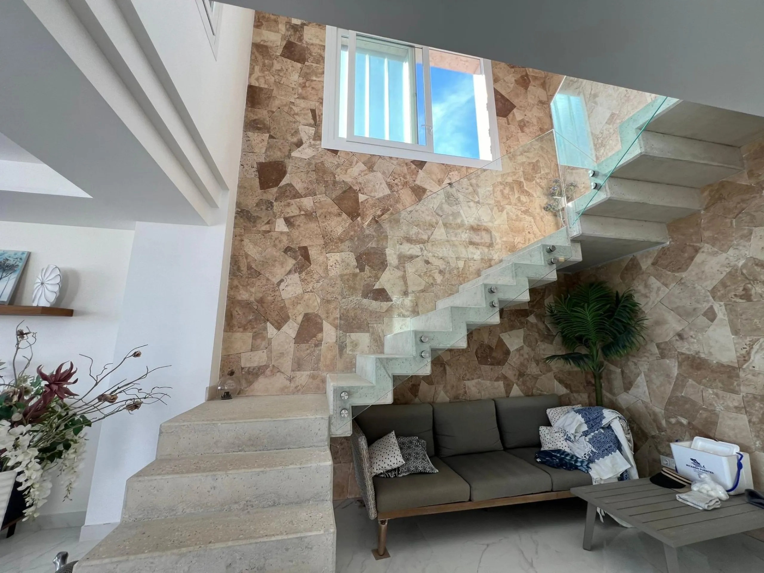 Spectacular Beachfront VILLA, LA MATA