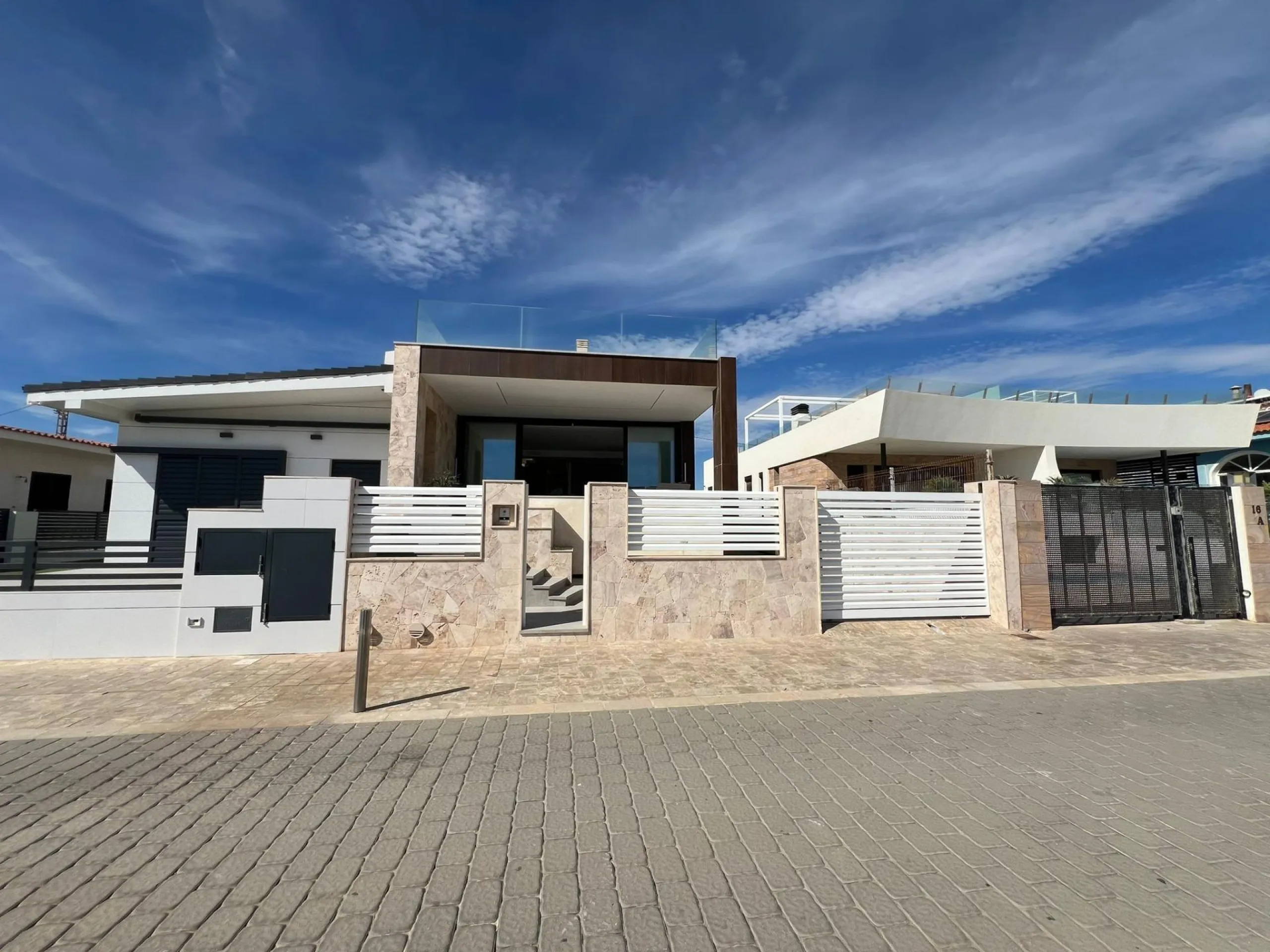Spectacular Beachfront VILLA, LA MATA