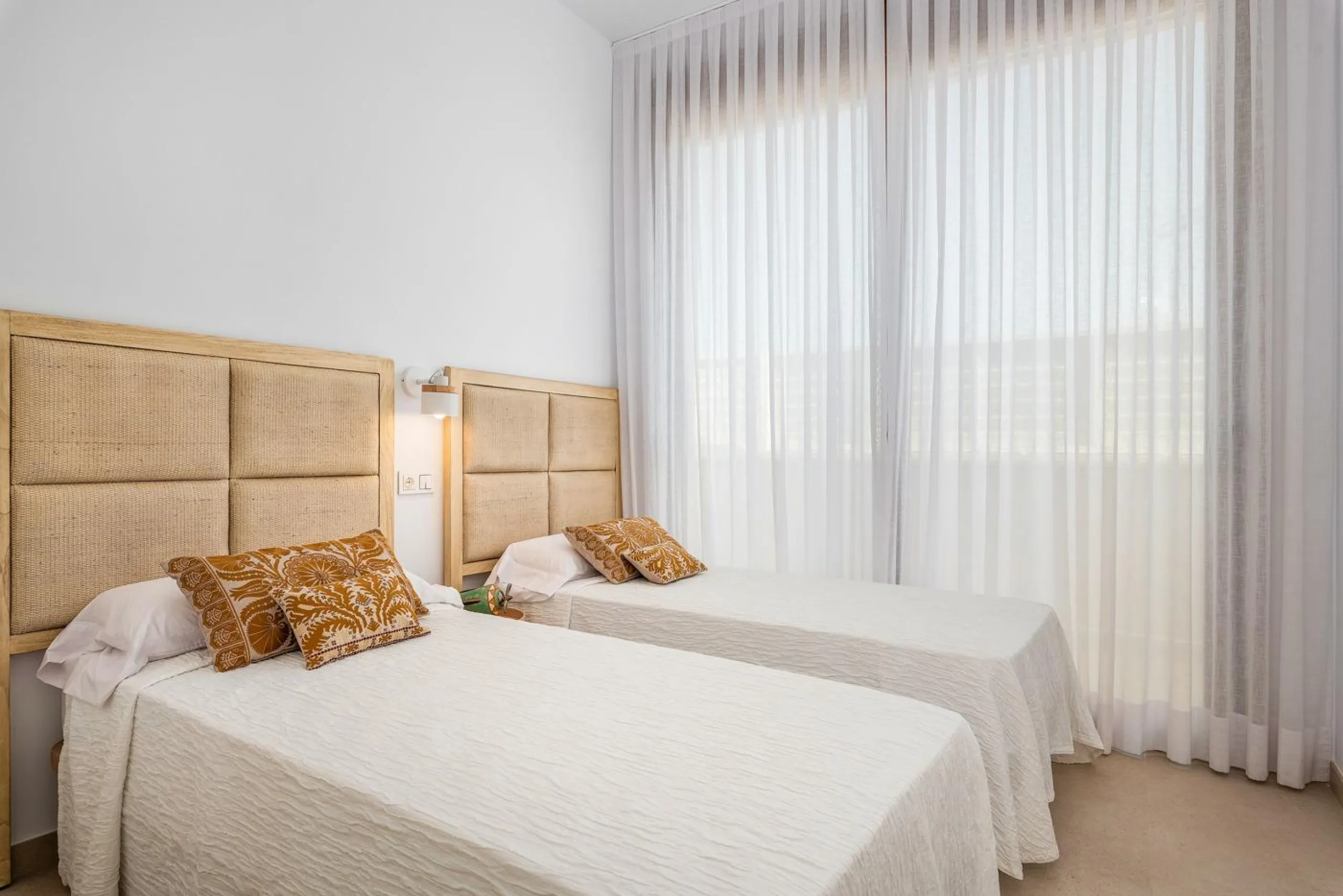 OBRA NUEVA EN VERA PLAYA. ALMERIA. VILLAS ESTRELLA. 244M2 DE PARCELA. 3 DORM. 2 BAÑOS. 90M2 DE CASA.