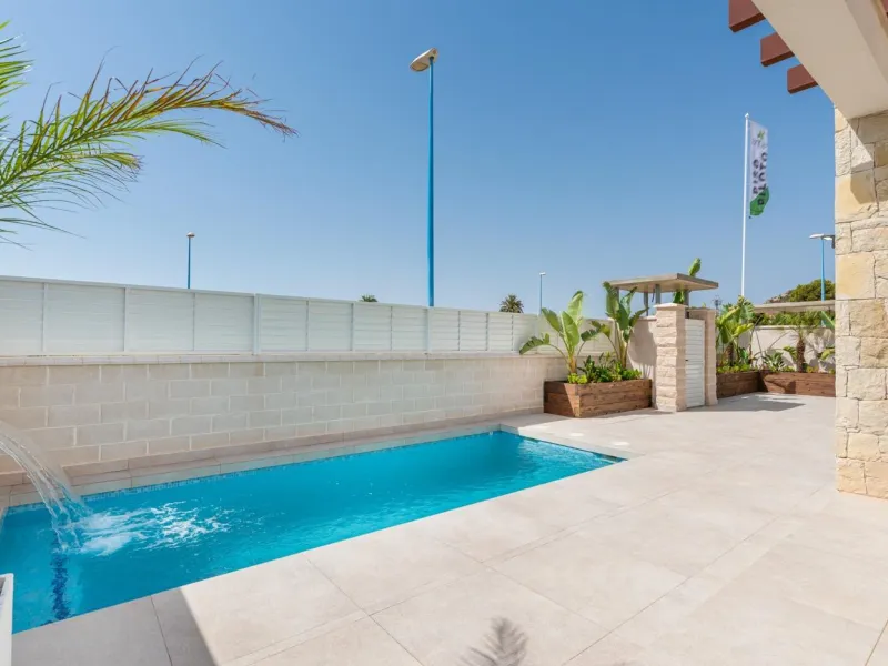 OBRA NUEVA EN VERA PLAYA. ALMERIA. VILLAS ESTRELLA. 244M2 DE PARCELA. 3 DORM. 2 BAÑOS. 90M2 DE CASA.