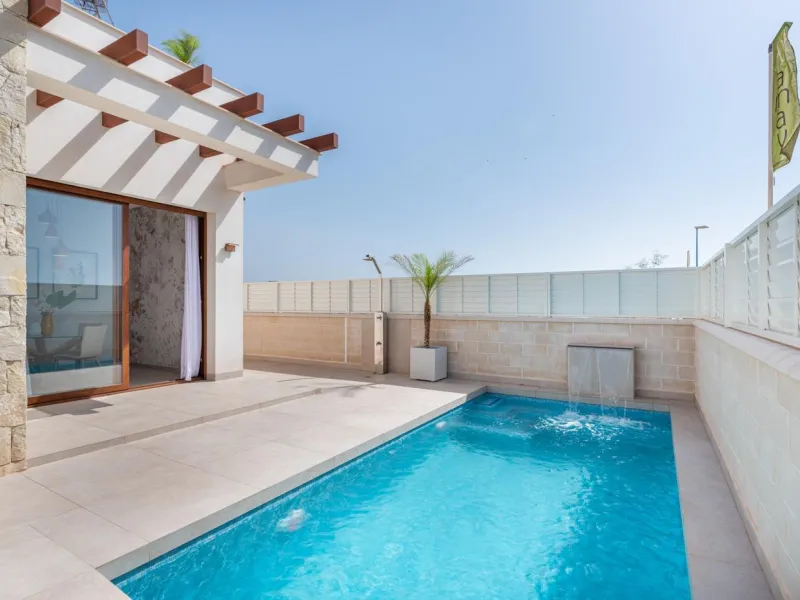 OBRA NUEVA EN VERA PLAYA. ALMERIA. VILLAS ESTRELLA. 244M2 DE PARCELA. 3 DORM. 2 BAÑOS. 90M2 DE CASA.