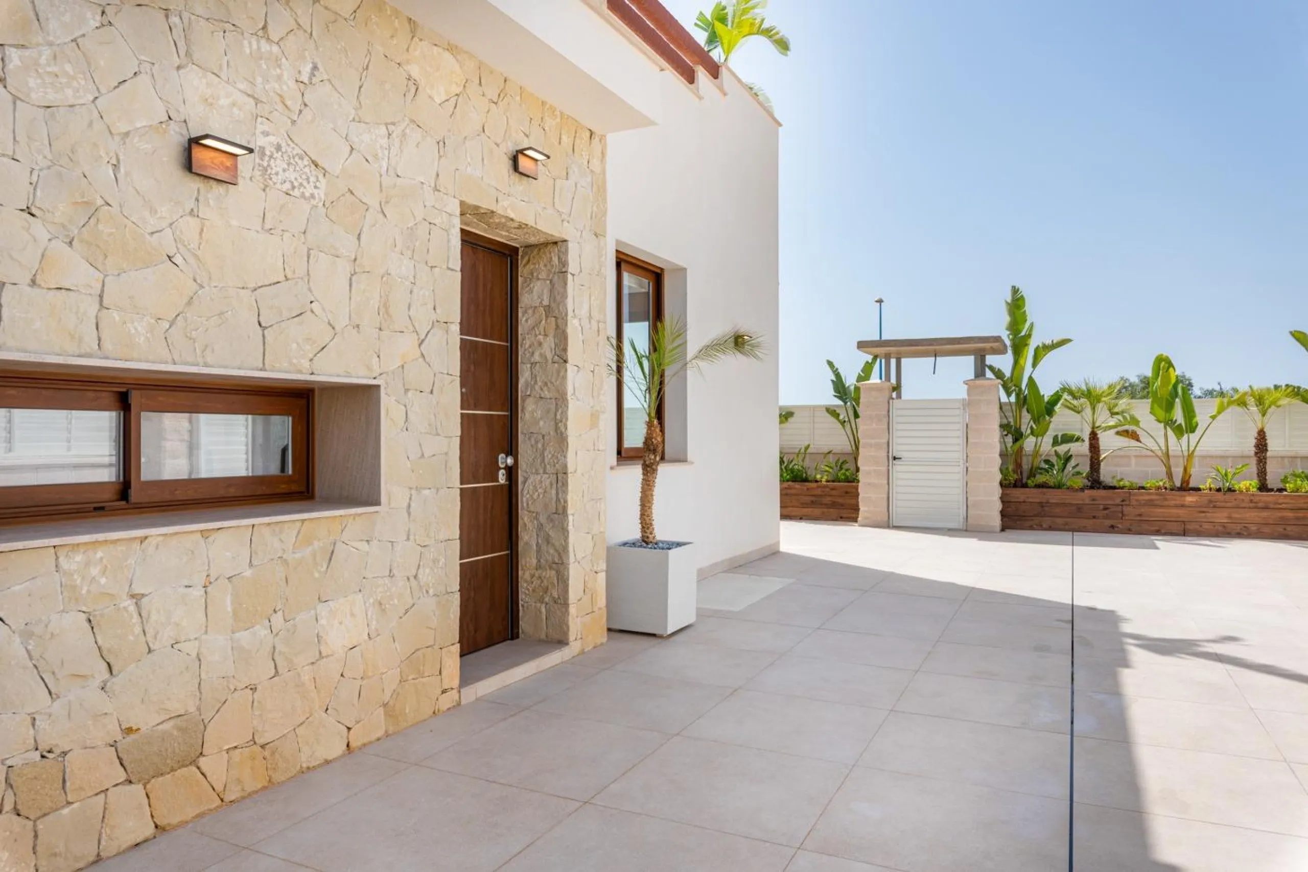 OBRA NUEVA EN VERA PLAYA. ALMERIA. VILLAS ESTRELLA. 244M2 DE PARCELA. 3 DORM. 2 BAÑOS. 90M2 DE CASA.