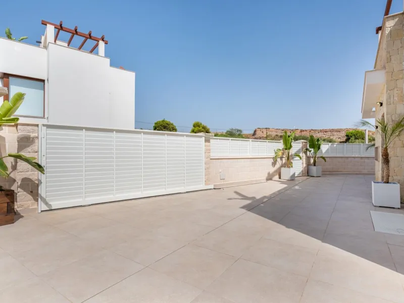 OBRA NUEVA EN VERA PLAYA. ALMERIA. VILLAS ESTRELLA. 244M2 DE PARCELA. 3 DORM. 2 BAÑOS. 90M2 DE CASA.
