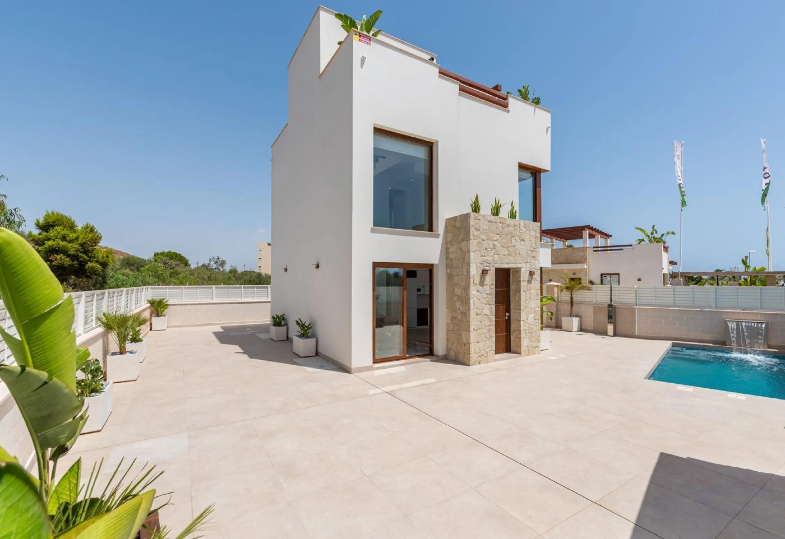 OBRA NUEVA EN VERA PLAYA. VILLAS LAGUNA AZUL. 230M2 PARCELA. 3 DORM. 3 BAÑOS.