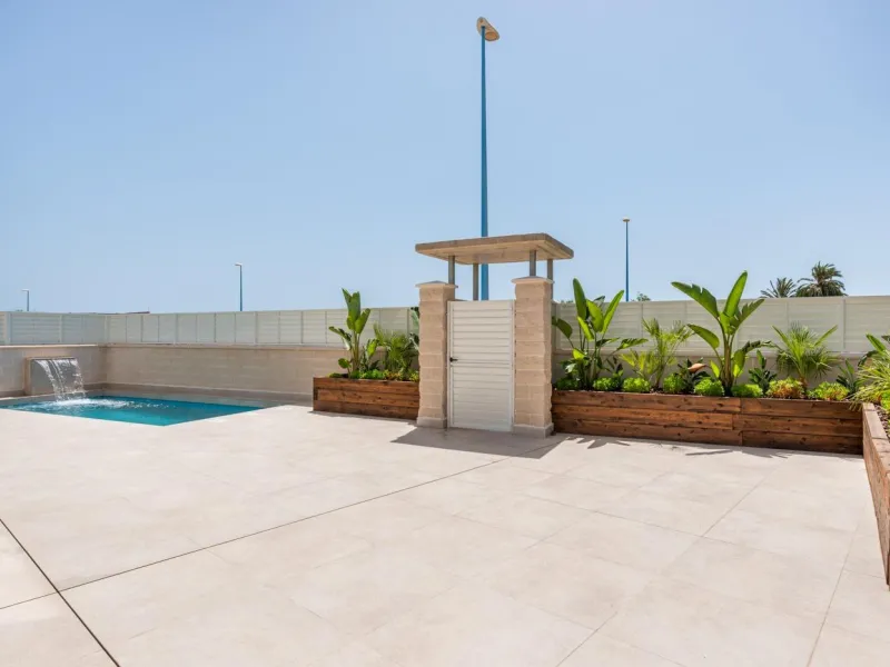OBRA NUEVA EN VERA PLAYA. VILLAS LAGUNA AZUL. 230M2 PARCELA. 3 DORM. 3 BAÑOS.