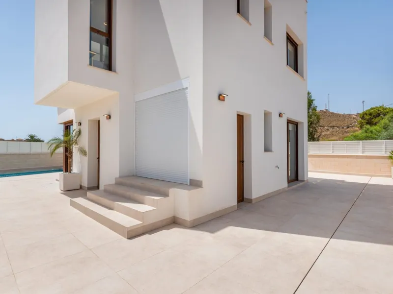 OBRA NUEVA EN VERA PLAYA. VILLAS LAGUNA AZUL. 230M2 PARCELA. 3 DORM. 3 BAÑOS.