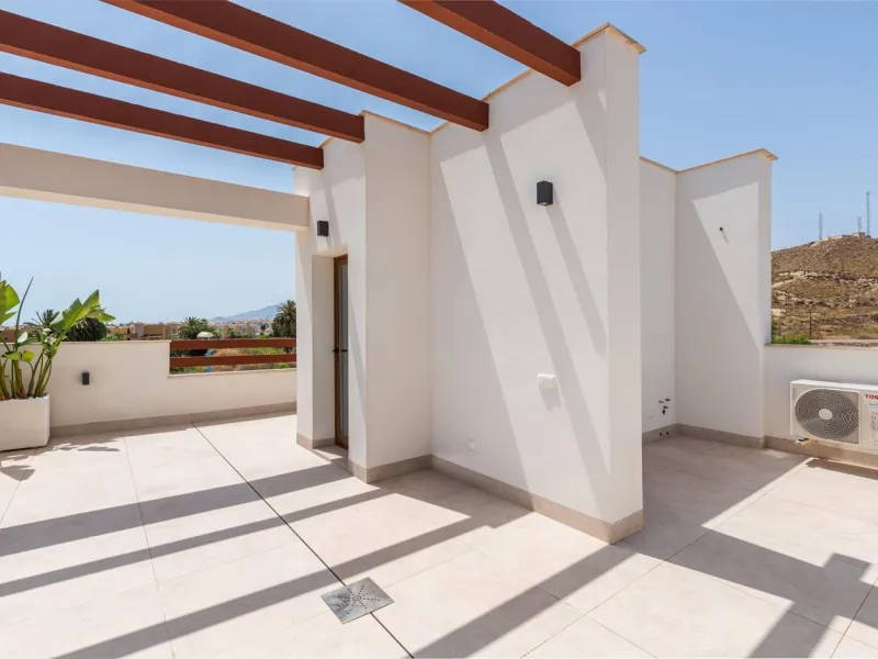 OBRA NUEVA EN VERA PLAYA. VILLAS LAGUNA AZUL. 230M2 PARCELA. 3 DORM. 3 BAÑOS.