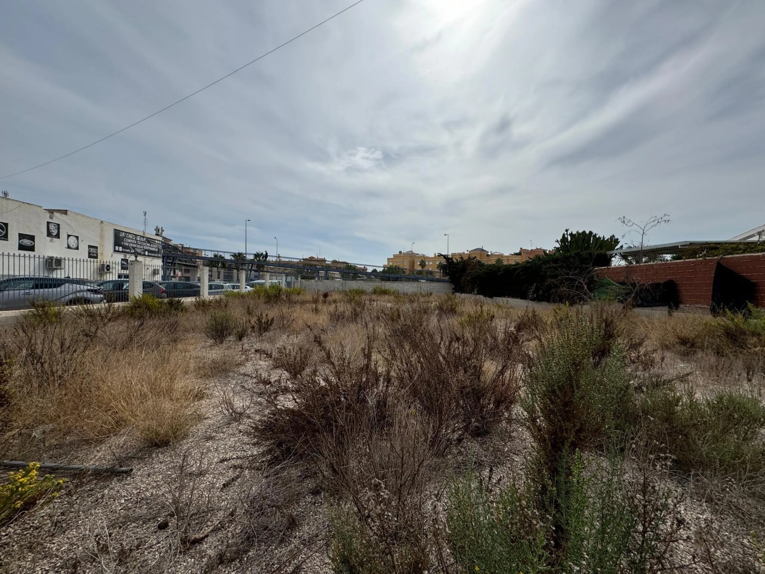 PARCELA 1000 M2 EN ORIHUELA COSTA. A 350 METROS DEL MAR.