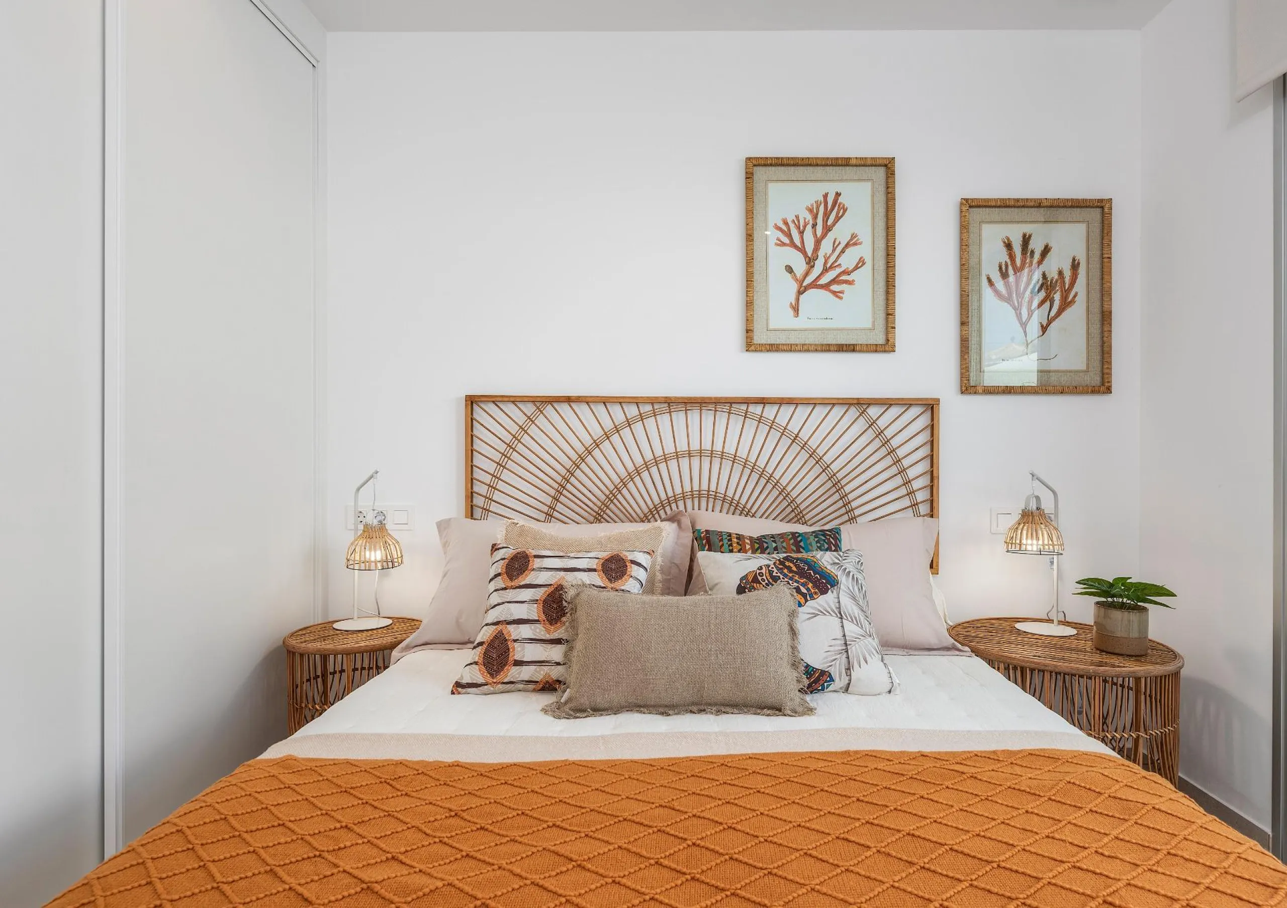 OBRA NUEVA EN DOLORES. VILLAS DE LUJO (SANTORINI) 3 DORM. 2 BAÑOS. PARCELA 260 M2. GARAJE+PISCINA.