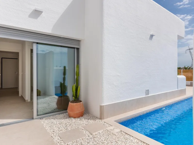 OBRA NUEVA EN DOLORES. VILLAS DE LUJO (SANTORINI) 3 DORM. 2 BAÑOS. PARCELA 260 M2. GARAJE+PISCINA.