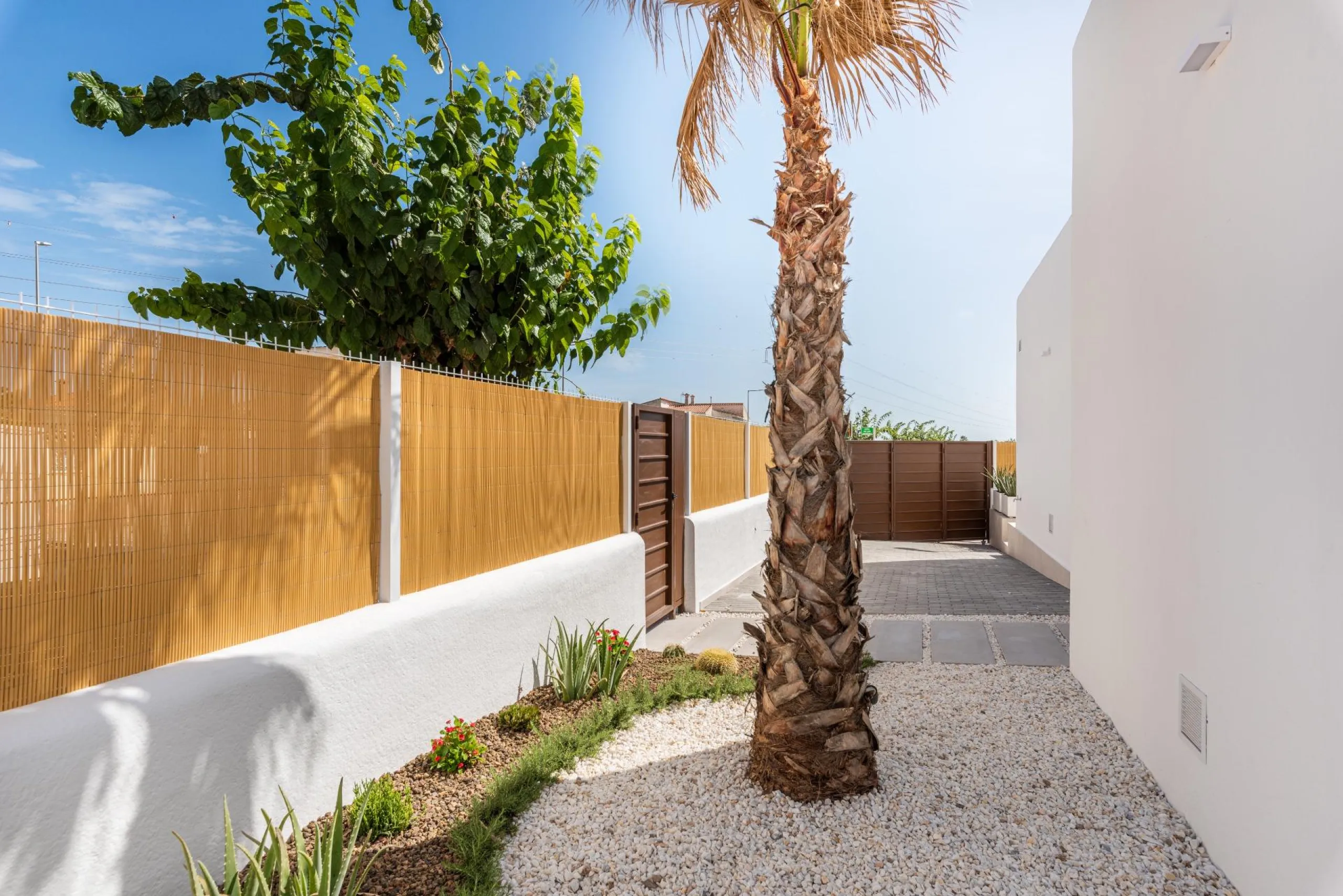 OBRA NUEVA EN DOLORES. VILLAS DE LUJO (SANTORINI) 3 DORM. 2 BAÑOS. PARCELA 260 M2. GARAJE+PISCINA.