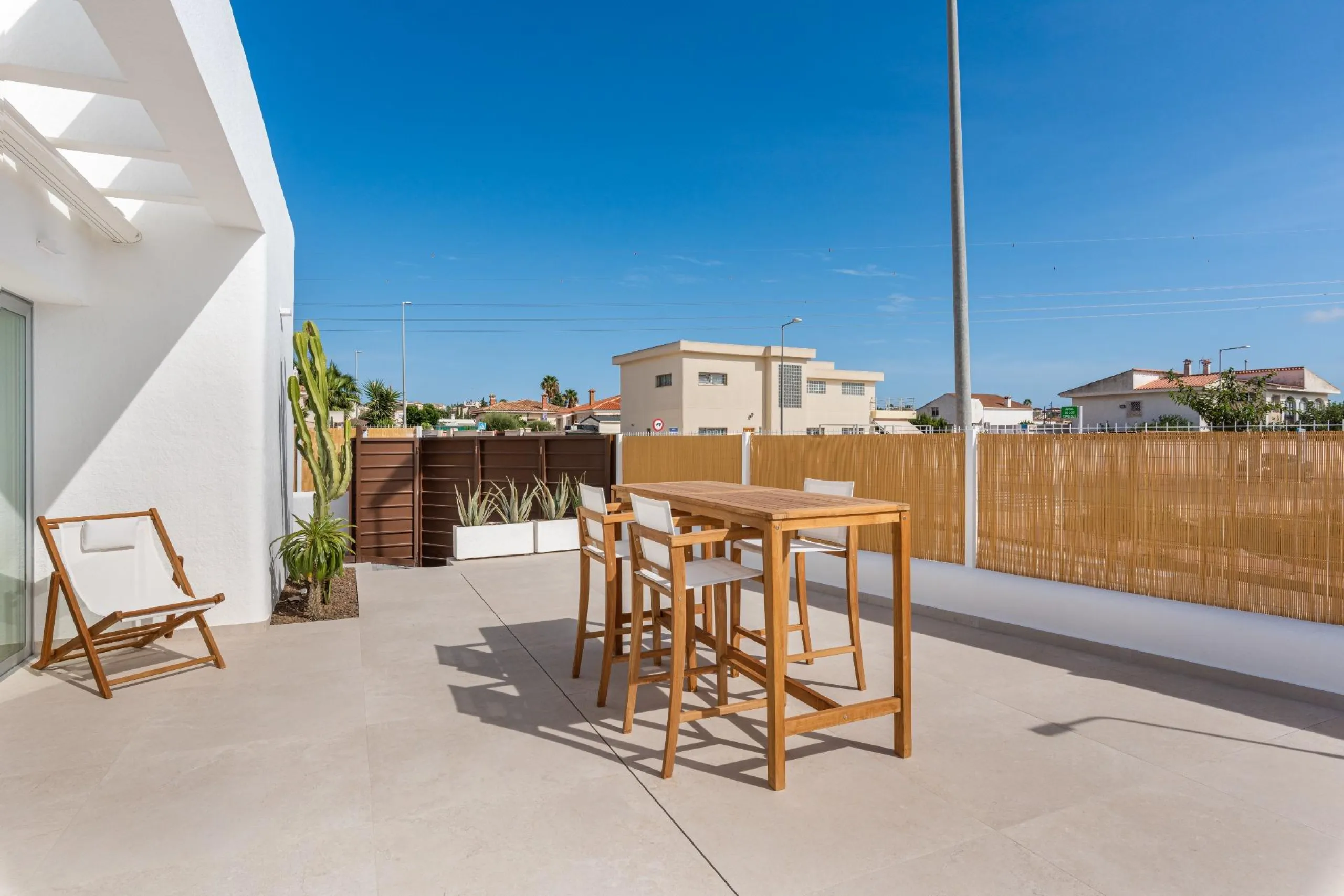 OBRA NUEVA EN DOLORES. VILLAS DE LUJO (SANTORINI) 3 DORM. 2 BAÑOS. PARCELA 260 M2. GARAJE+PISCINA.