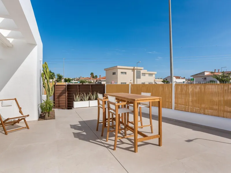 OBRA NUEVA EN DOLORES. VILLAS DE LUJO (SANTORINI) 3 DORM. 2 BAÑOS. PARCELA 260 M2. GARAJE+PISCINA.