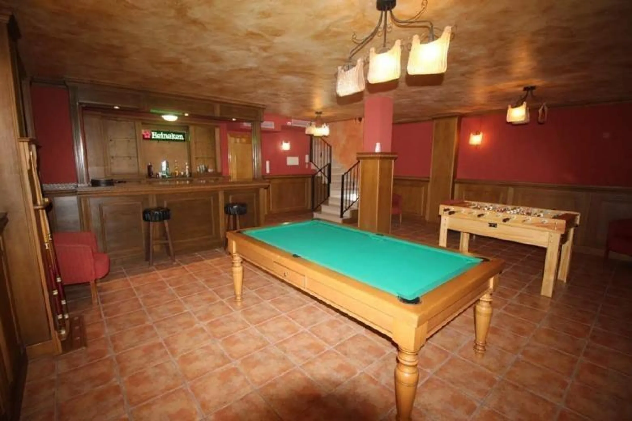 ESPECTACULAR CHALET DE 6 DORMITORIOS Y 4 WC EN AGUAS NUEVAS