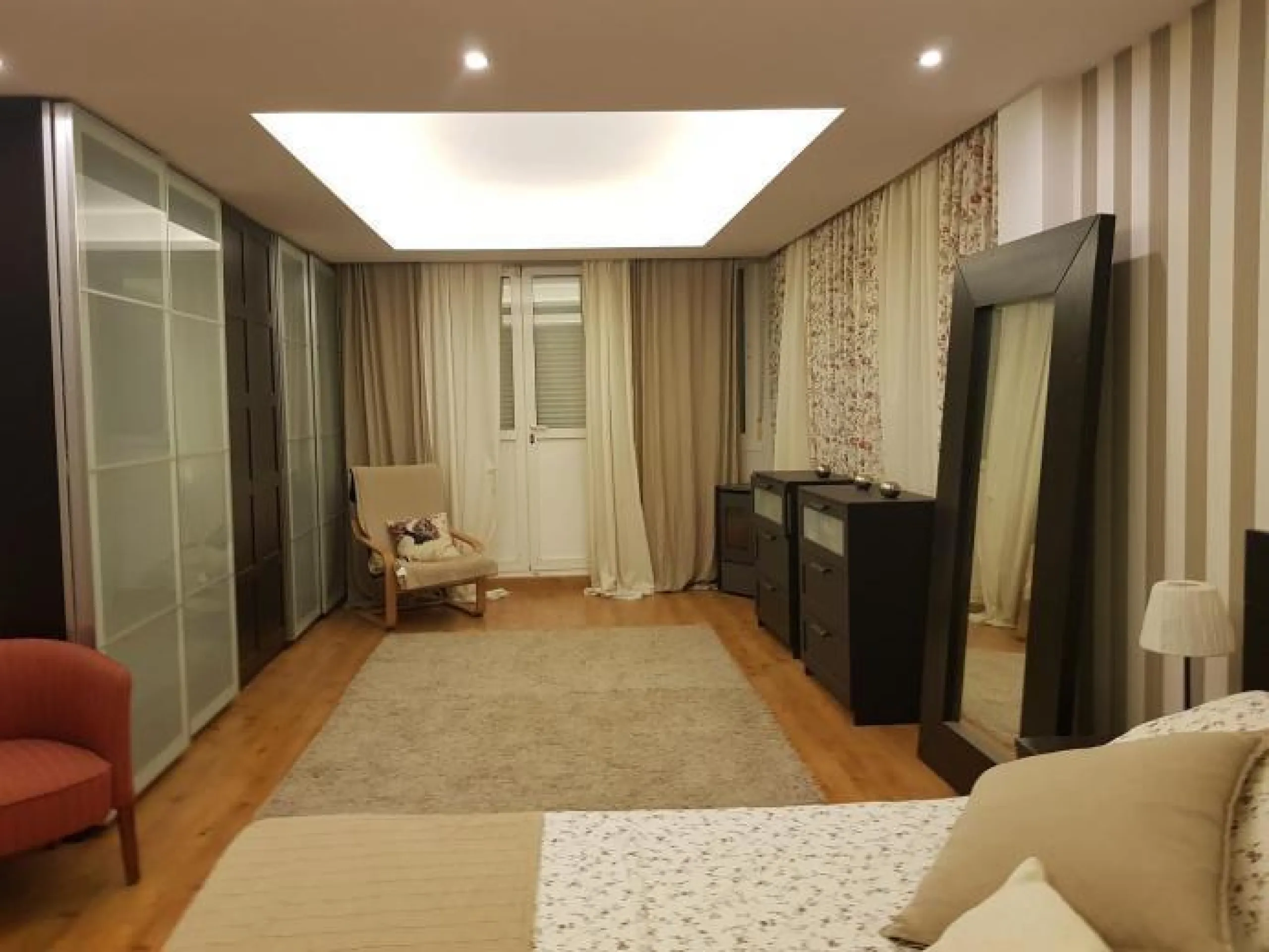 ESPECTACULAR CHALET DE 6 DORMITORIOS Y 4 WC EN AGUAS NUEVAS