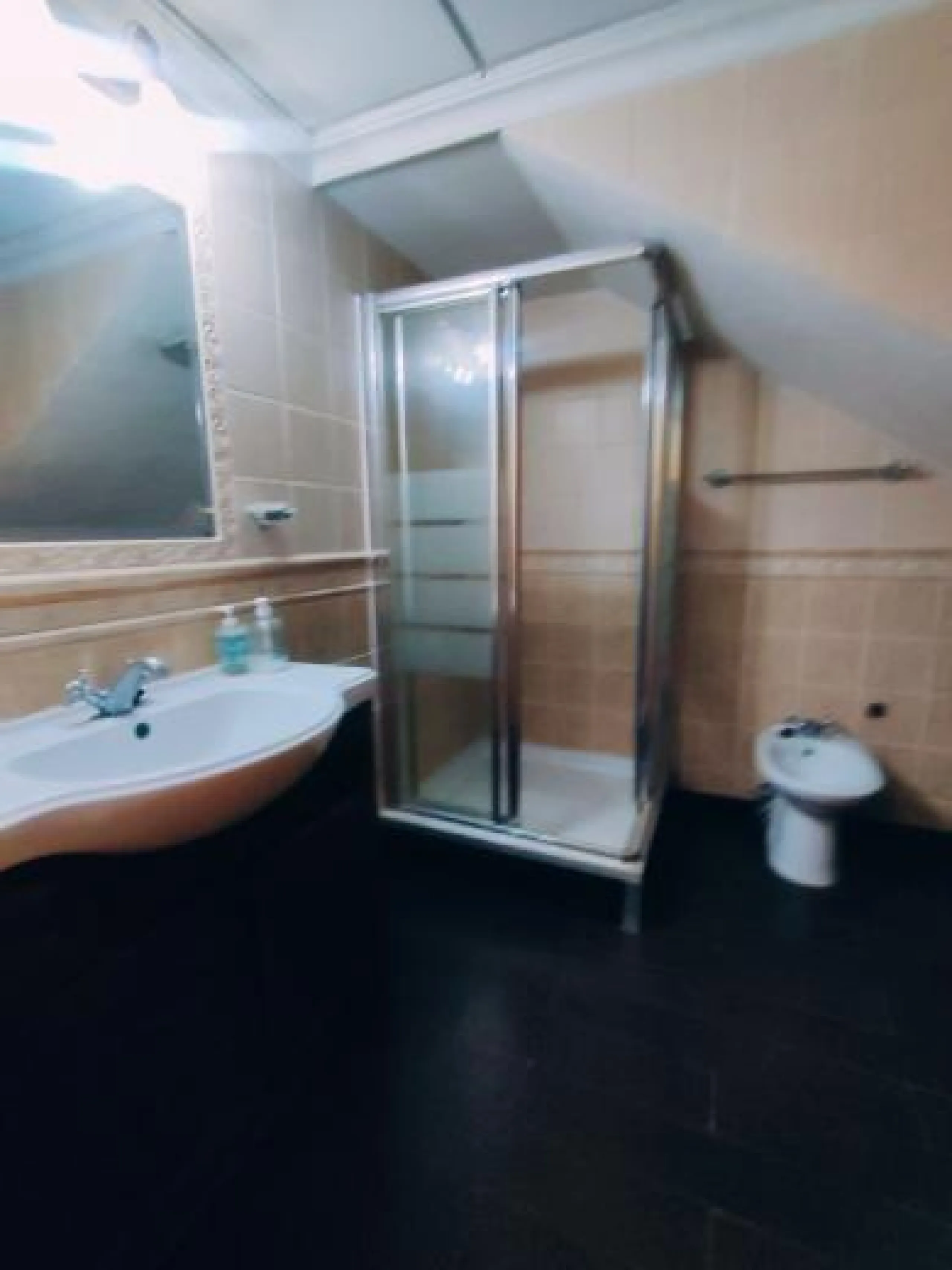 ESPECTACULAR CHALET DE 6 DORMITORIOS Y 4 WC EN AGUAS NUEVAS