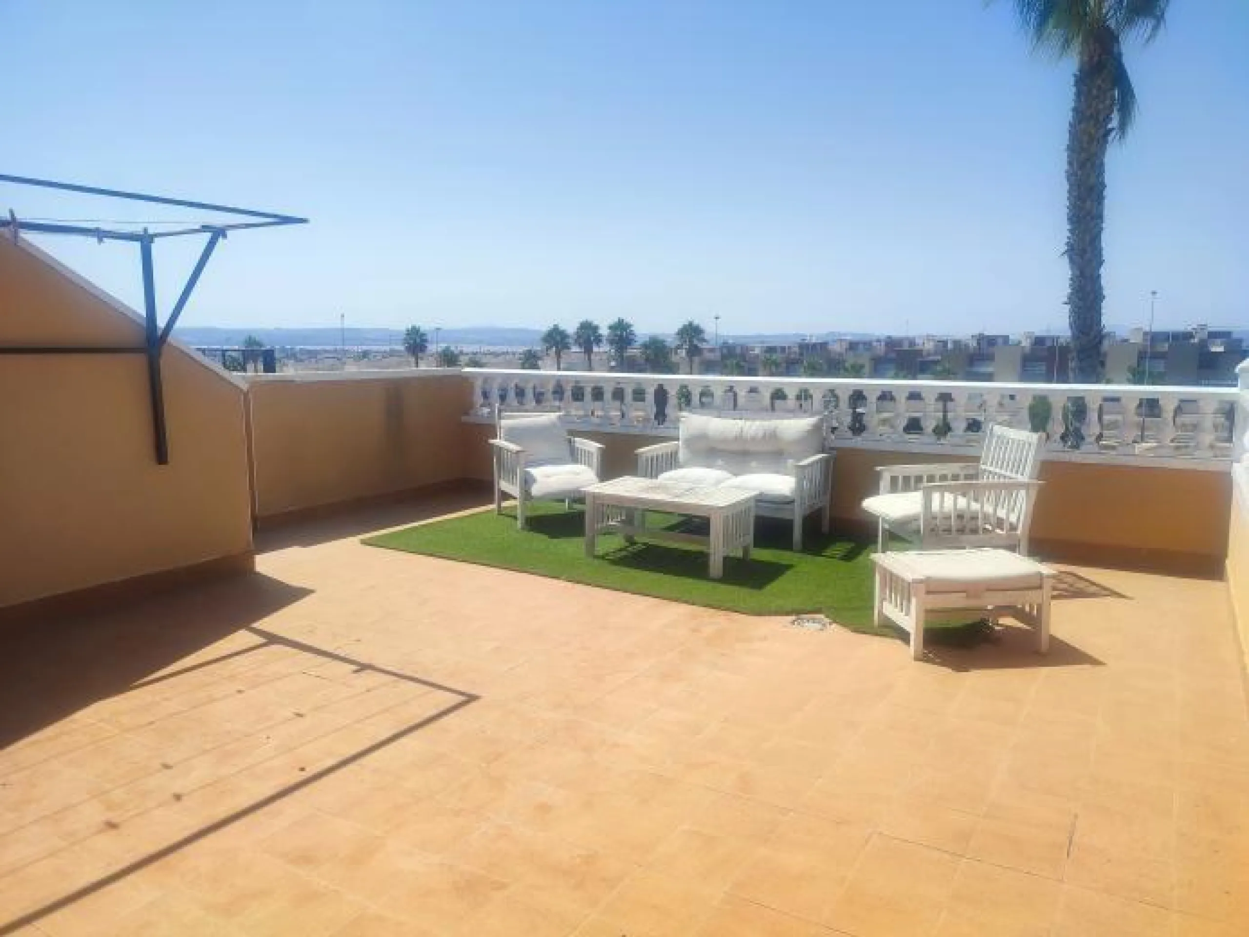 ESPECTACULAR CHALET DE 6 DORMITORIOS Y 4 WC EN AGUAS NUEVAS