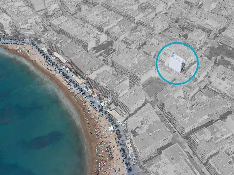 OBRA NUEVA EN TORREVIEJA A 150 METROS DE LA PLAYA. 2 DORMITORIOS. 2 BAÑOS. PISCINA COMUNITARIA.