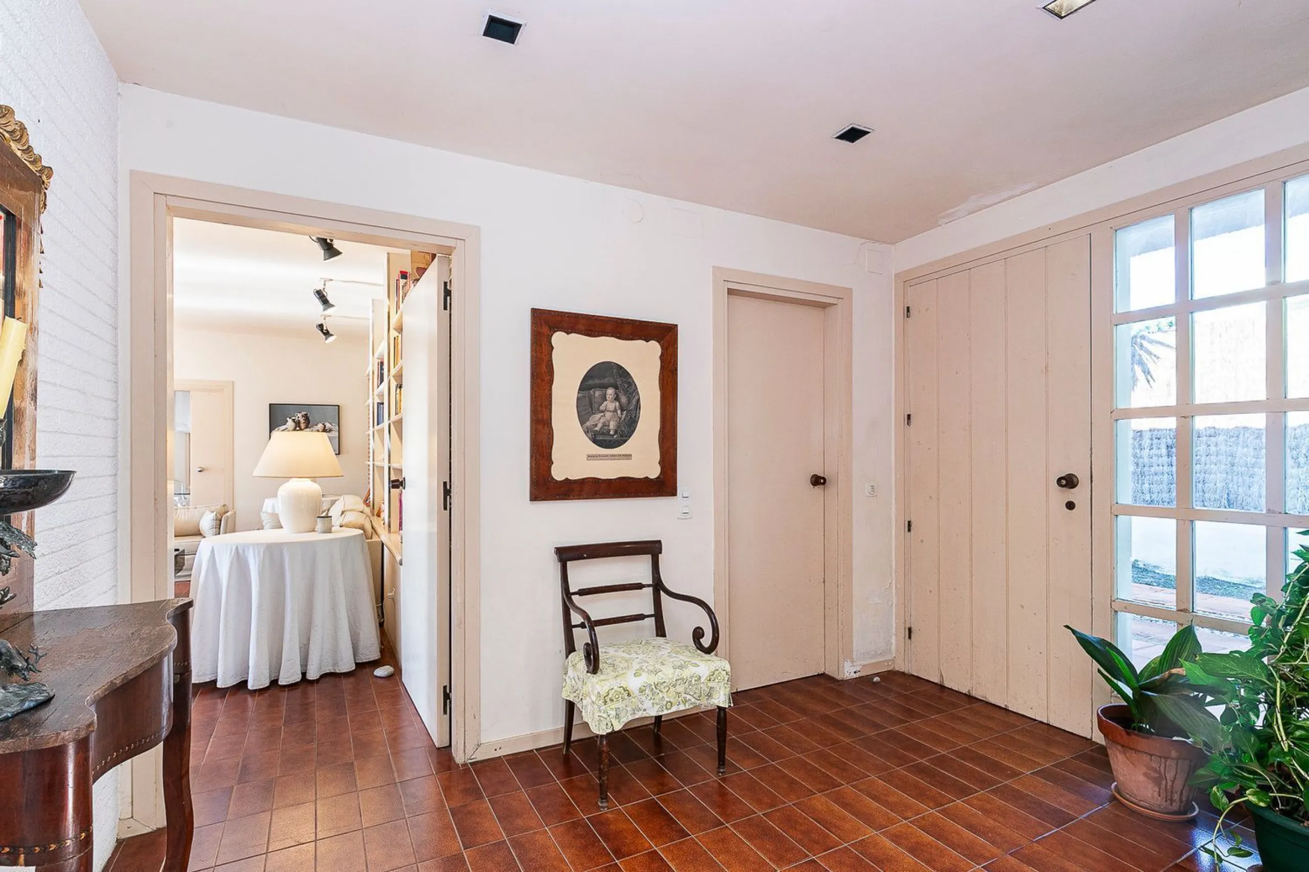 Casa con gran parcela y potencial en Terramar, Sitges