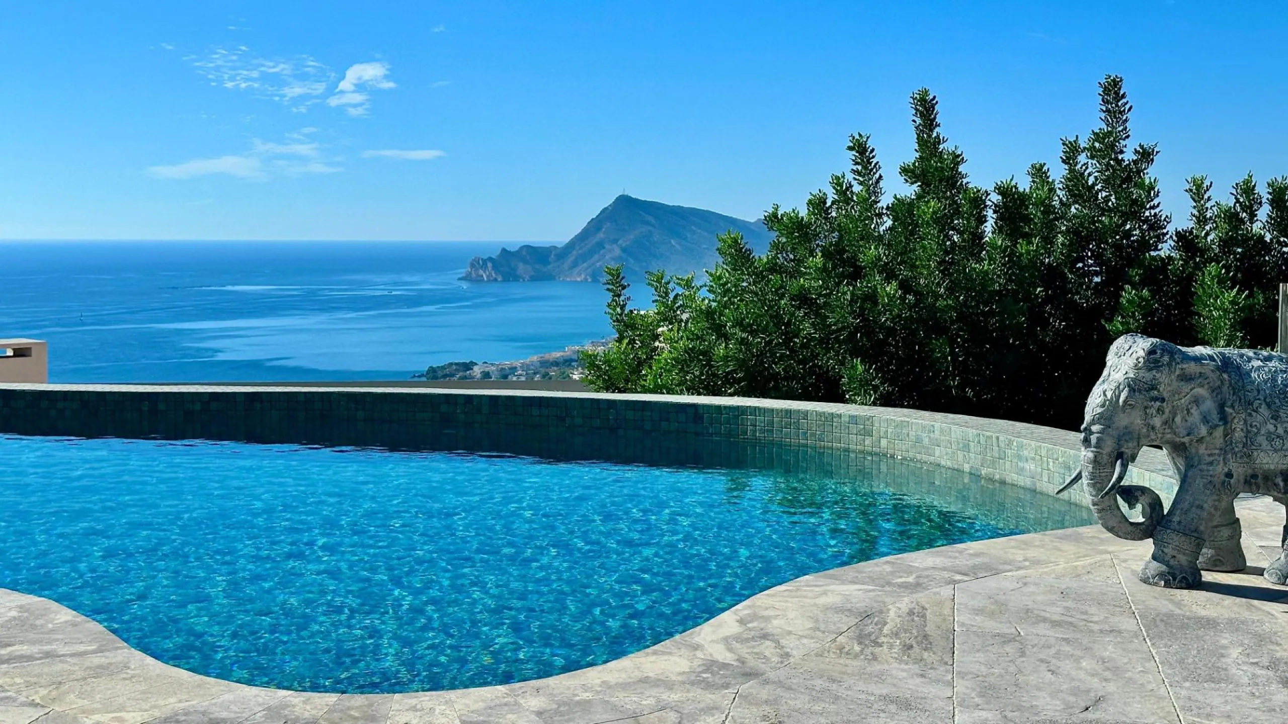 Elegant Villa with Sea Views and Altea la Vella 🌊✨