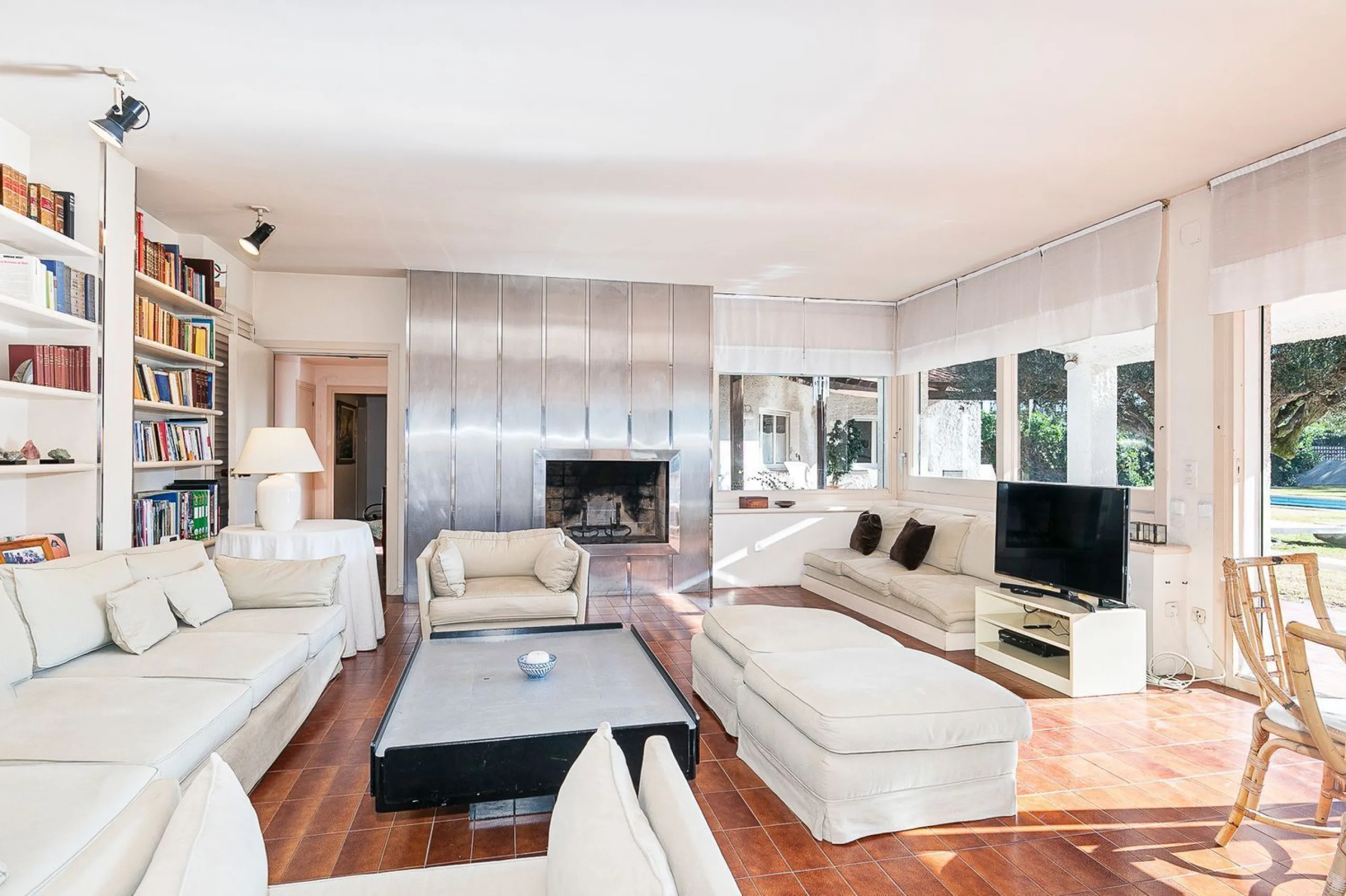 Casa con gran parcela y potencial en Terramar, Sitges