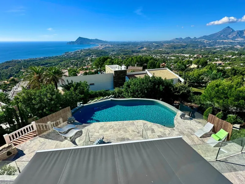 Elegant Villa with Sea Views and Altea la Vella 🌊✨