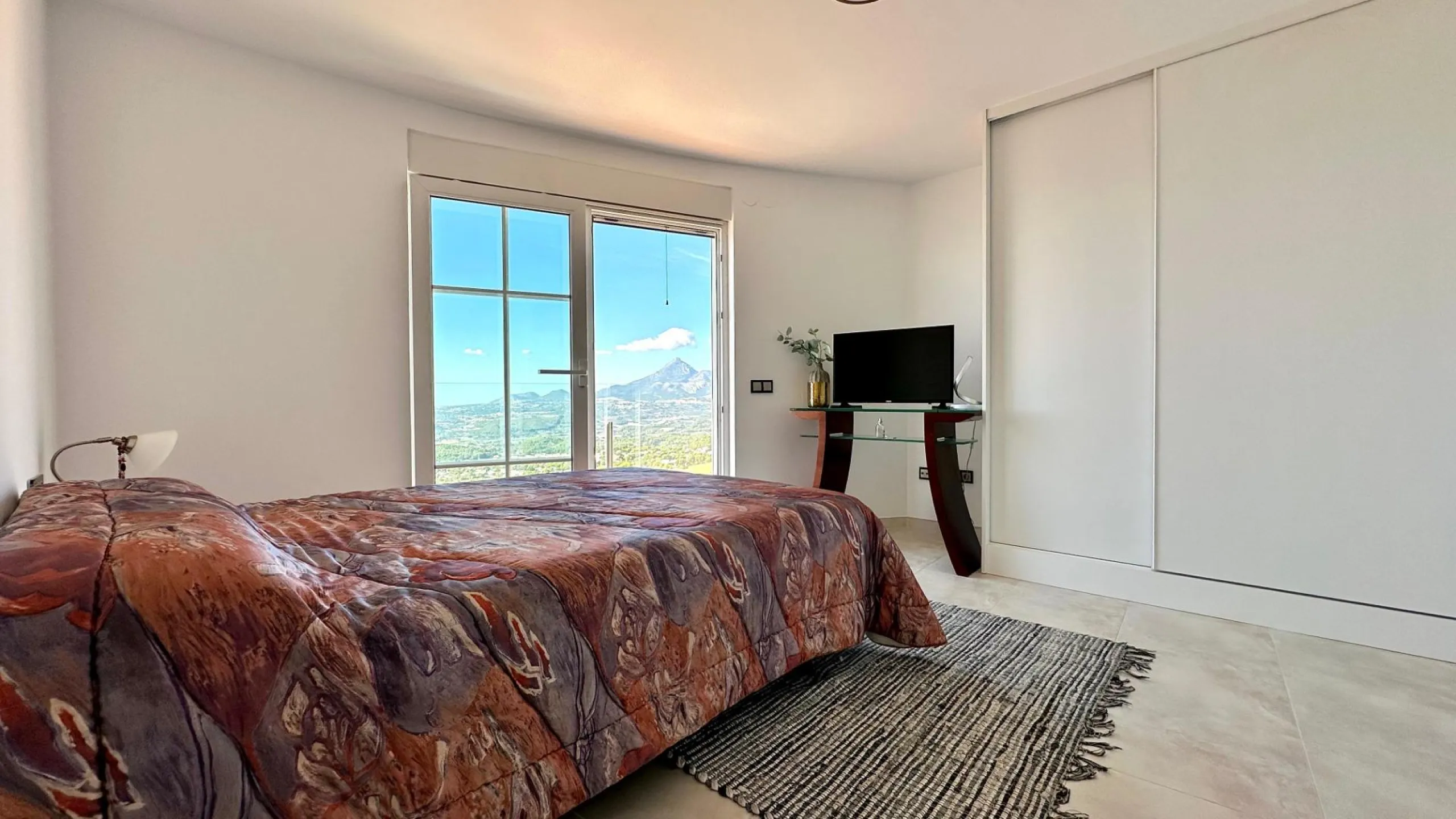 Elegant Villa with Sea Views and Altea la Vella 🌊✨