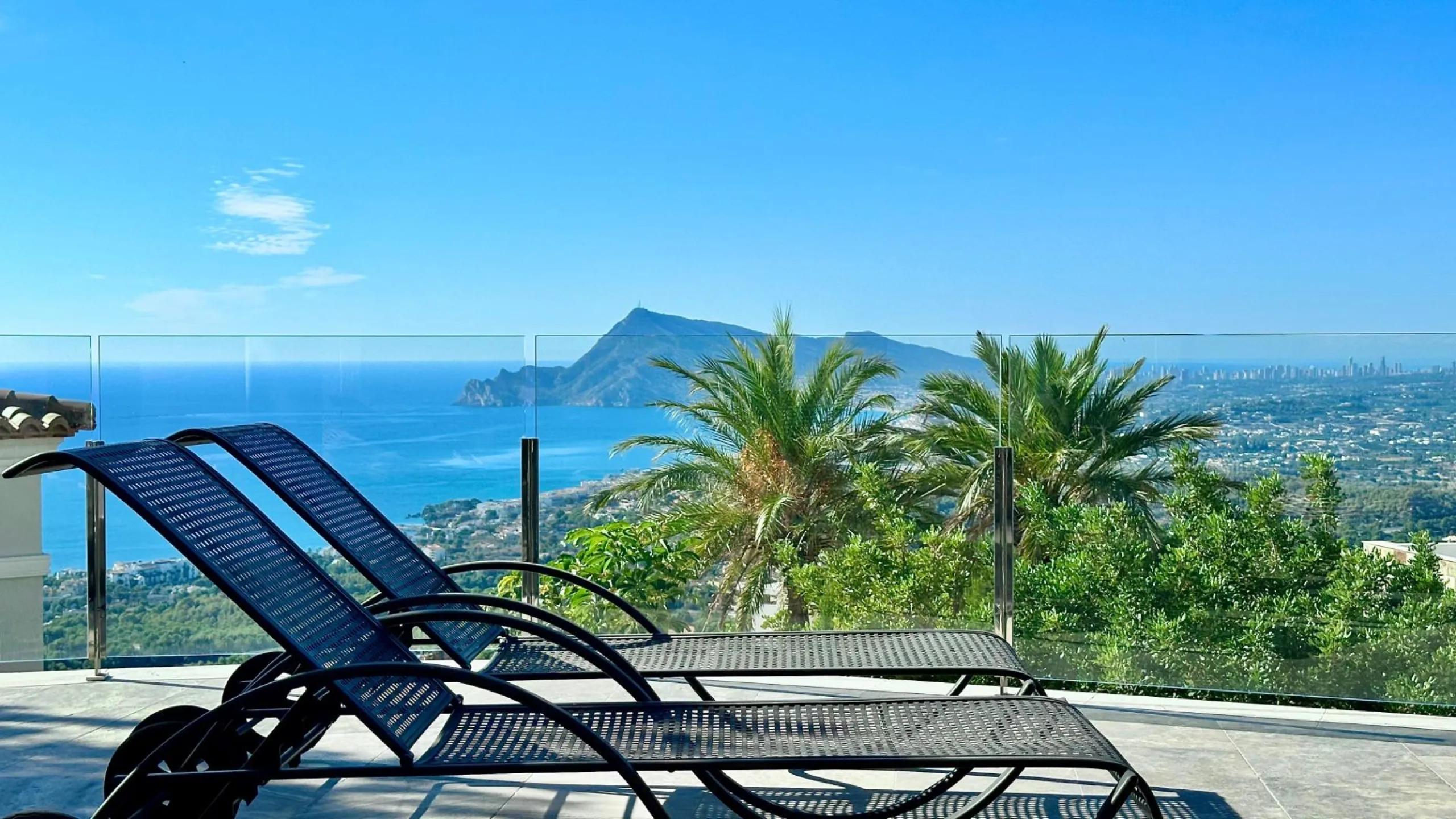 Elegant Villa with Sea Views and Altea la Vella 🌊✨