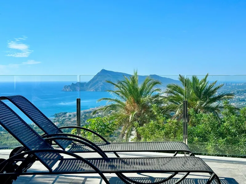 Elegant Villa with Sea Views and Altea la Vella 🌊✨