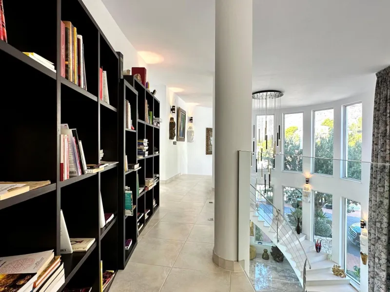 Elegant Villa with Sea Views and Altea la Vella 🌊✨