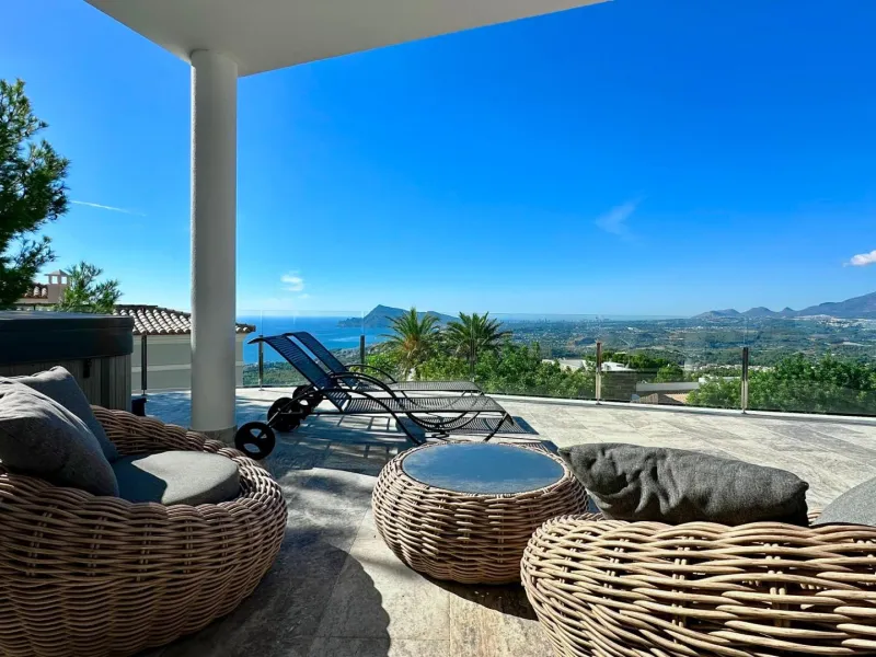 Elegant Villa with Sea Views and Altea la Vella 🌊✨