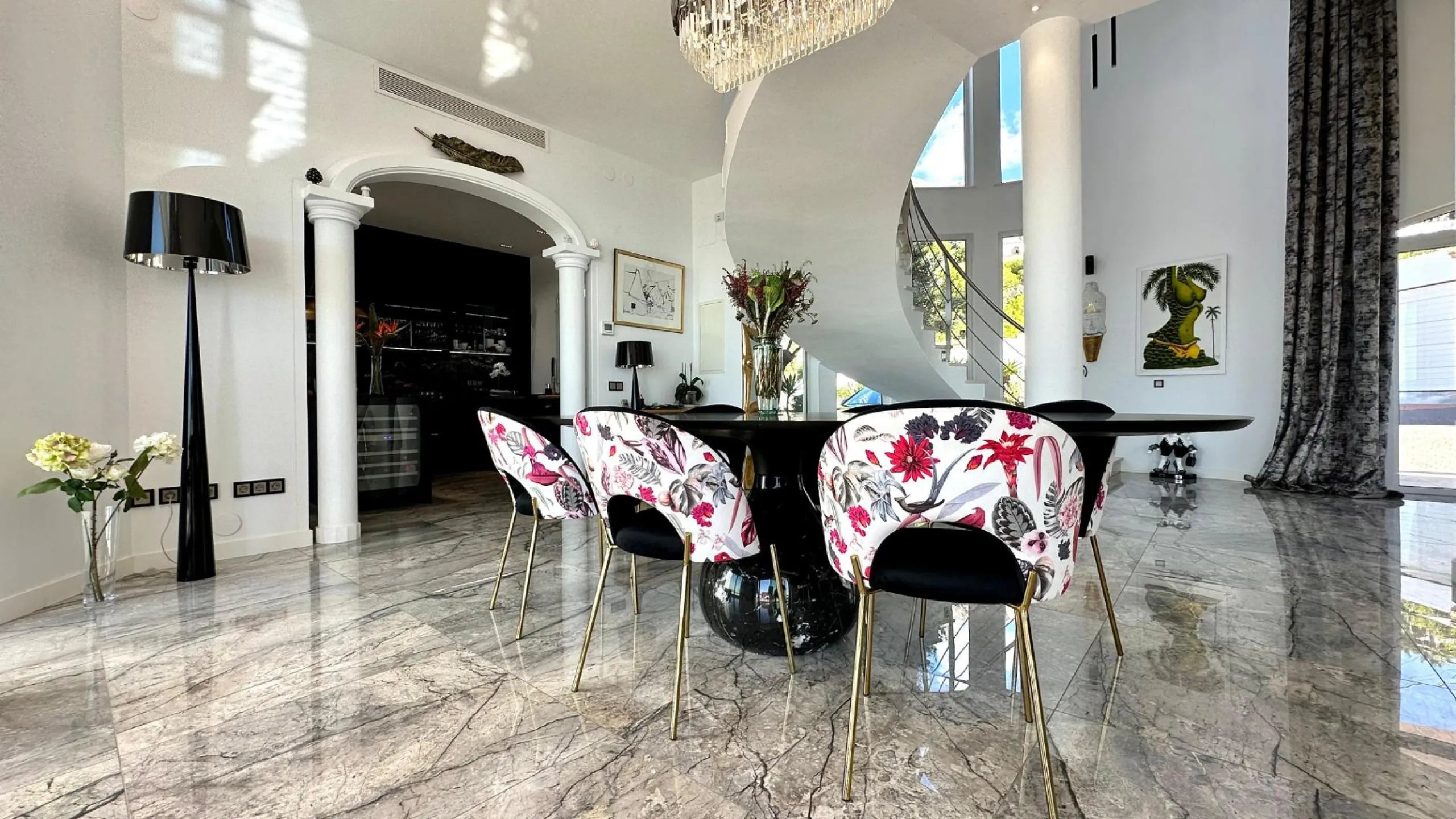 Elegant Villa with Sea Views and Altea la Vella 🌊✨