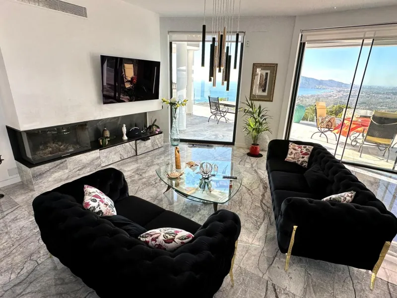 Elegant Villa with Sea Views and Altea la Vella 🌊✨