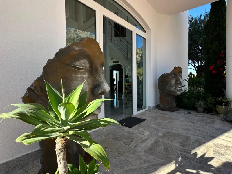Elegant Villa with Sea Views and Altea la Vella 🌊✨