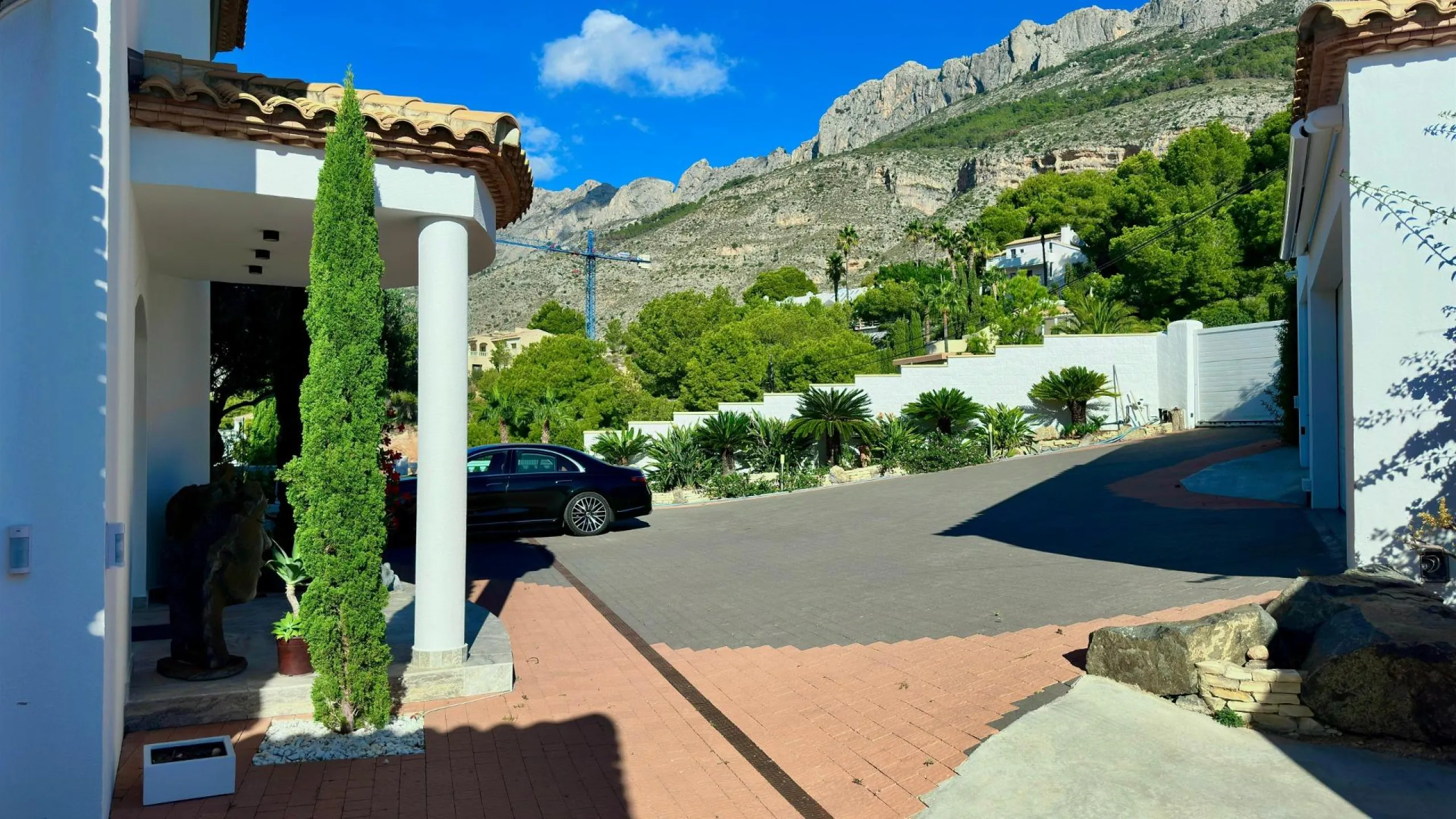 Elegant Villa with Sea Views and Altea la Vella 🌊✨