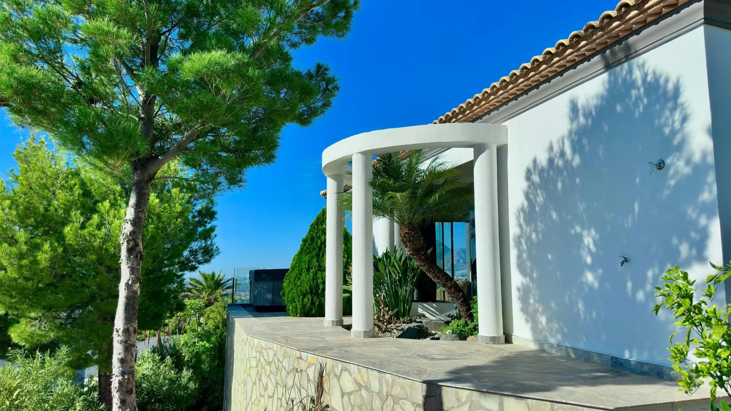 Elegant Villa with Sea Views and Altea la Vella 🌊✨