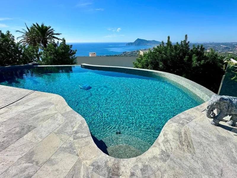 Elegant Villa with Sea Views and Altea la Vella 🌊✨