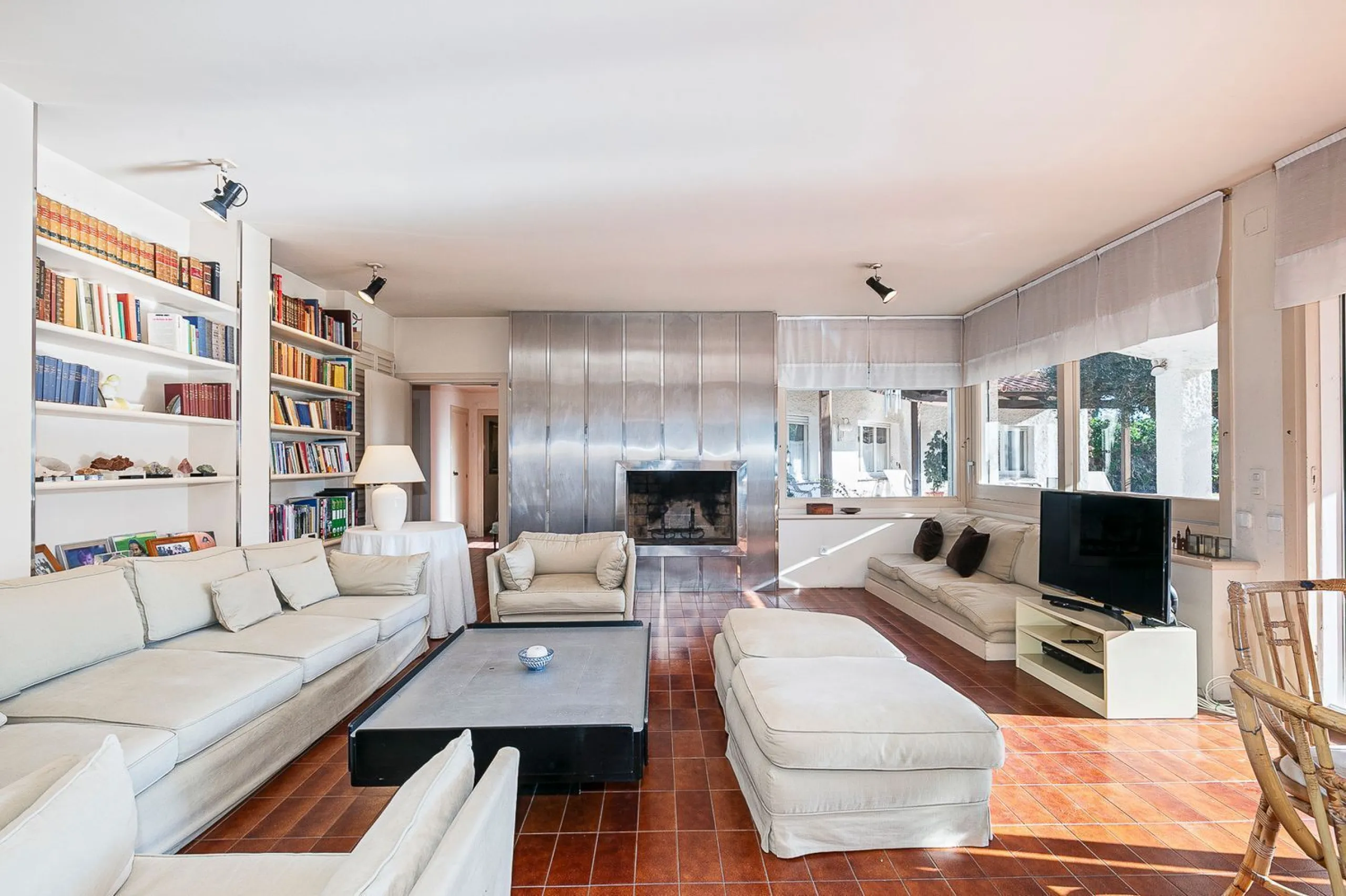 Casa con gran parcela y potencial en Terramar, Sitges