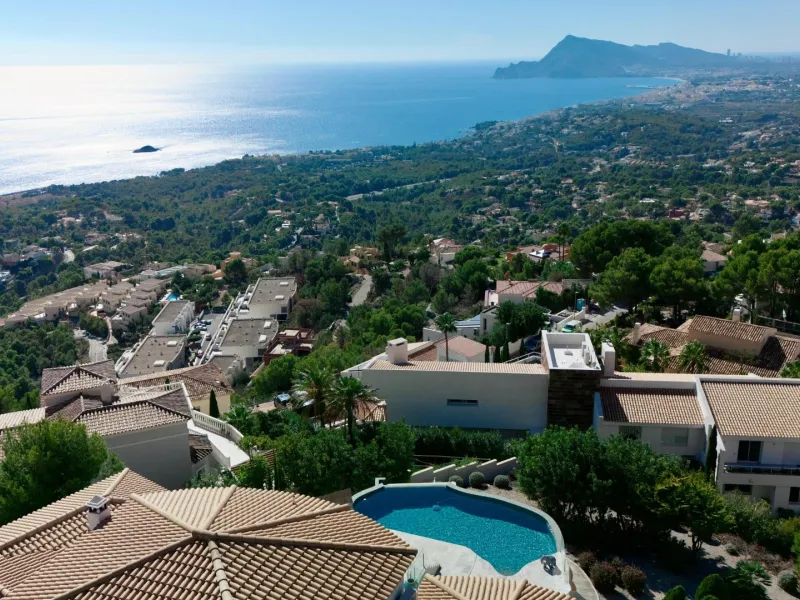 Elegant Villa with Sea Views and Altea la Vella 🌊✨