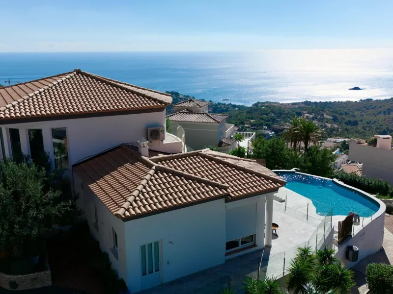 Elegant Villa with Sea Views and Altea la Vella 🌊✨