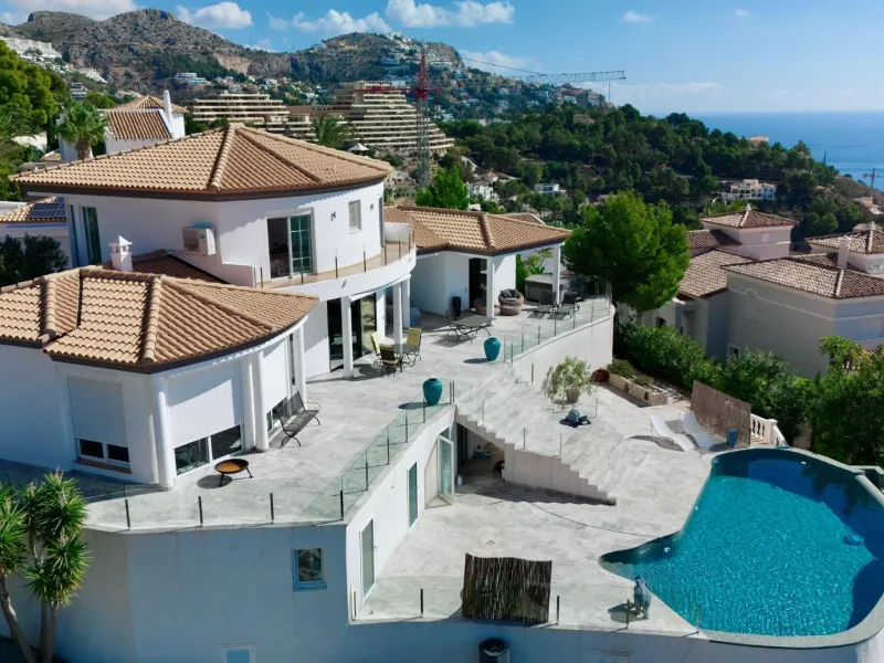 Elegant Villa with Sea Views and Altea la Vella 🌊✨