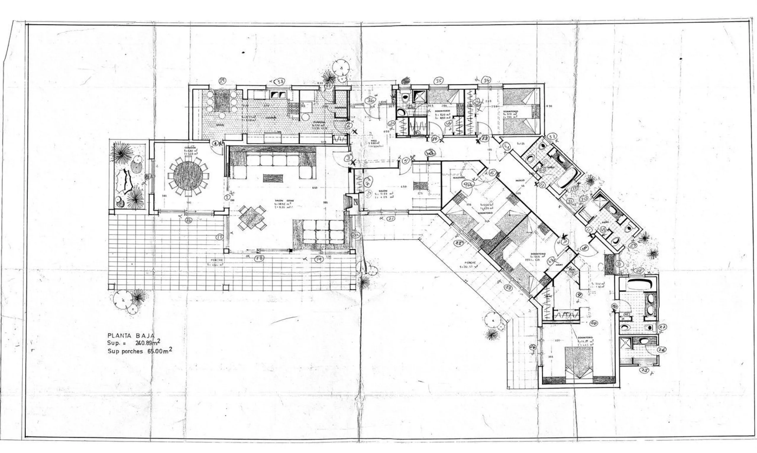 Casa con gran parcela y potencial en Terramar, Sitges