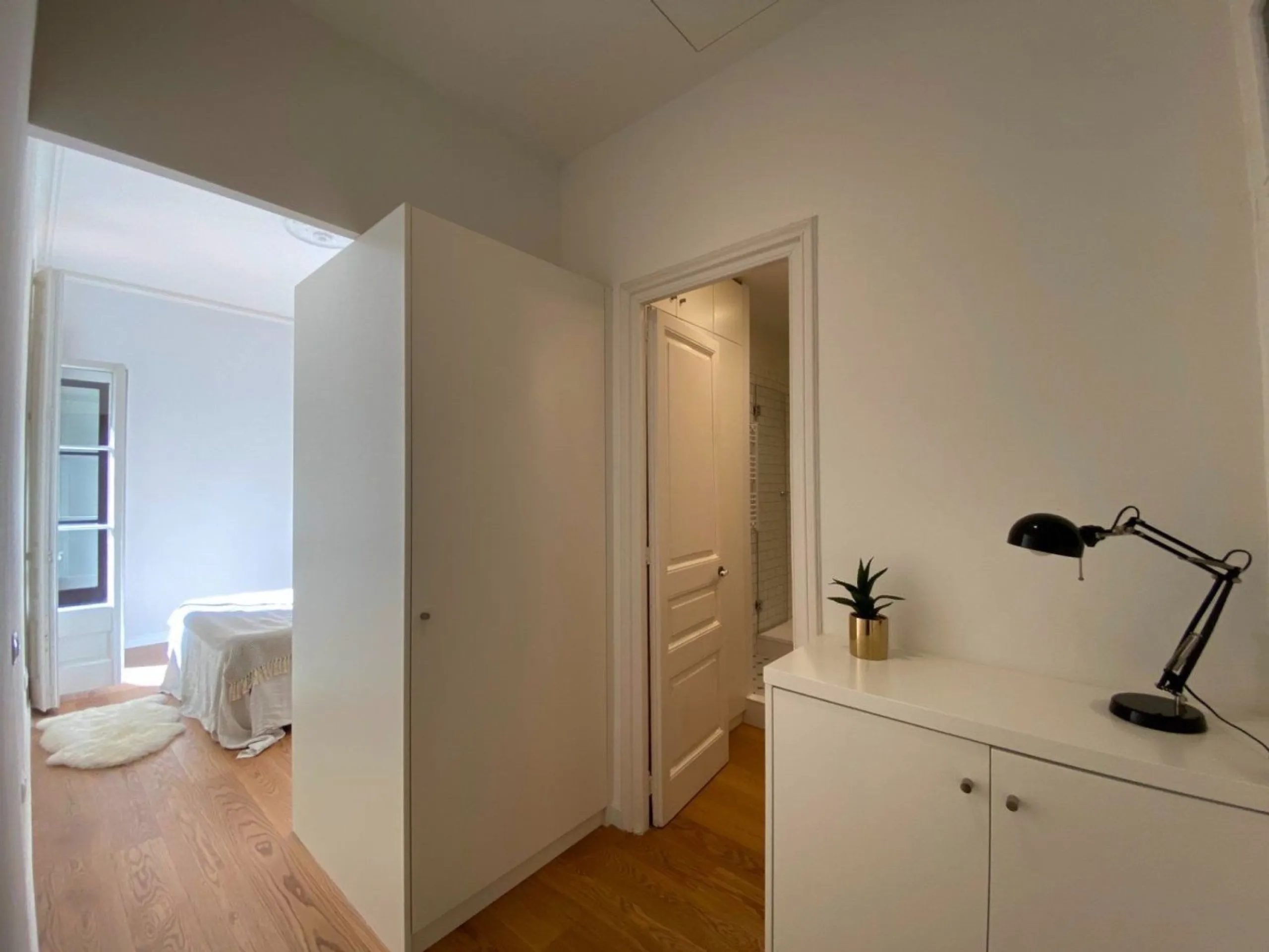 Spacious Apartment with Terrace in Eixample, Barcelona