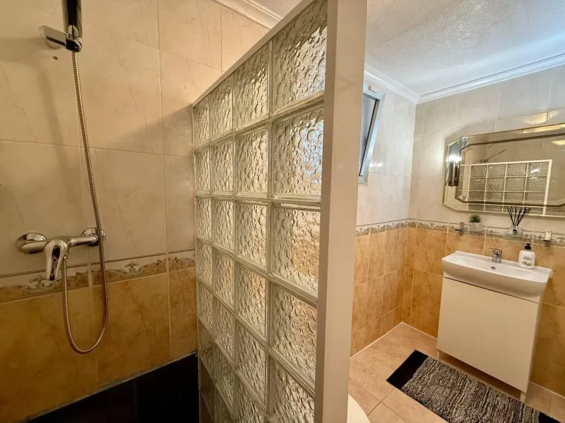 Exclusive apartment with 2 bedrooms and 3 terraces - Ref. A10245