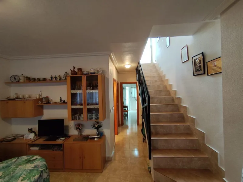 ADOSADO EN LOS ALCAZARES 3 DORM. 2 BAÑOS. PLAYA A 500 METROS.