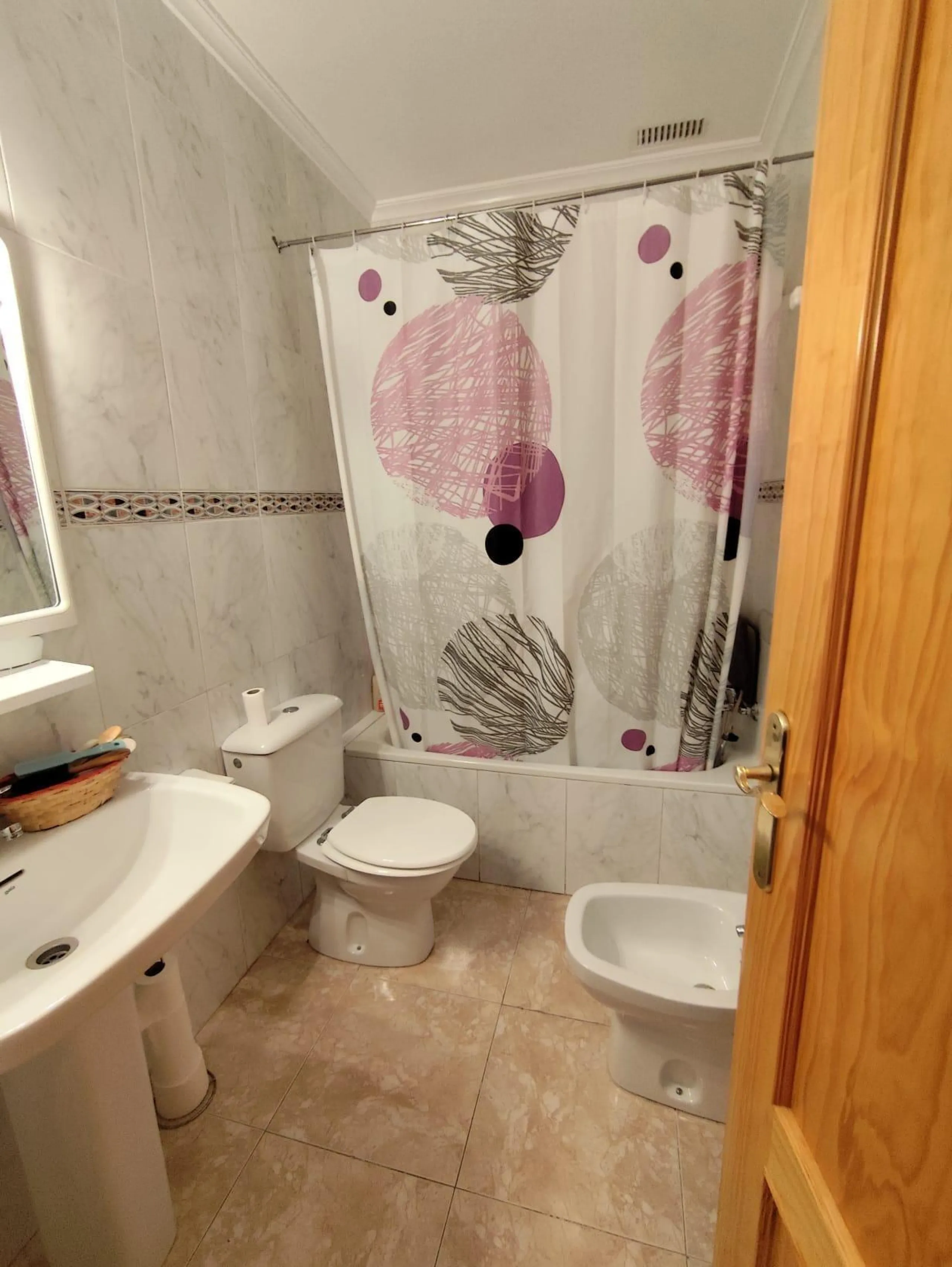 ADOSADO EN LOS ALCAZARES 3 DORM. 2 BAÑOS. PLAYA A 500 METROS.