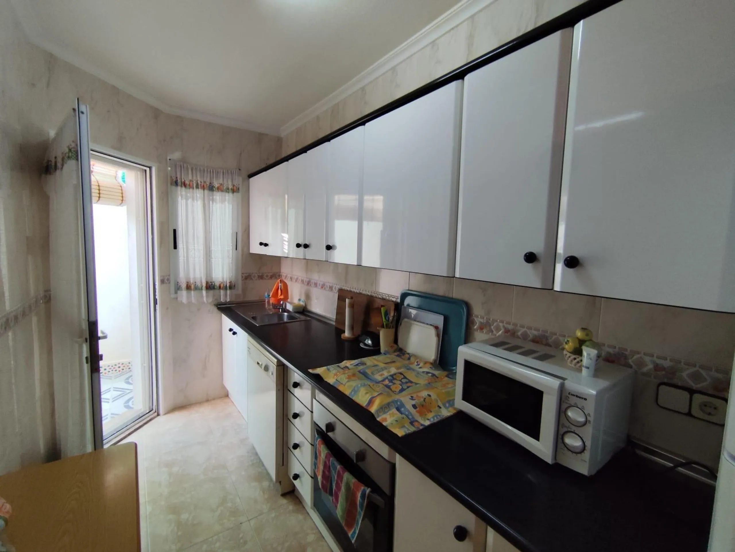 ADOSADO EN LOS ALCAZARES 3 DORM. 2 BAÑOS. PLAYA A 500 METROS.
