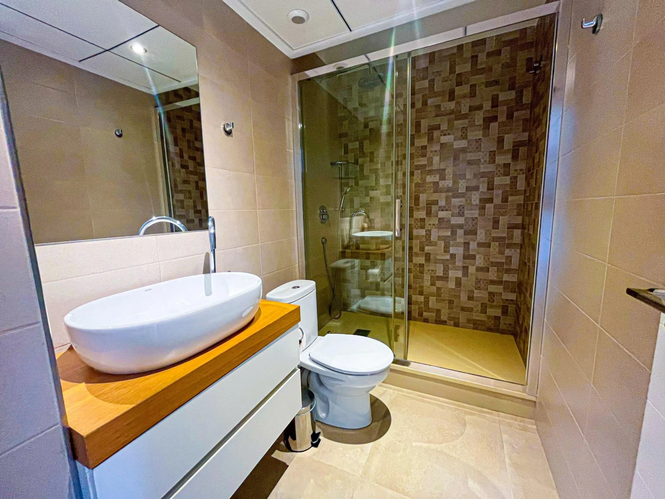 VILLA DE LUJO EN LA ZENIA. 5 DORM. 4 BAÑOS. PISCINA PRIVADA. PARCELA 410 M2.