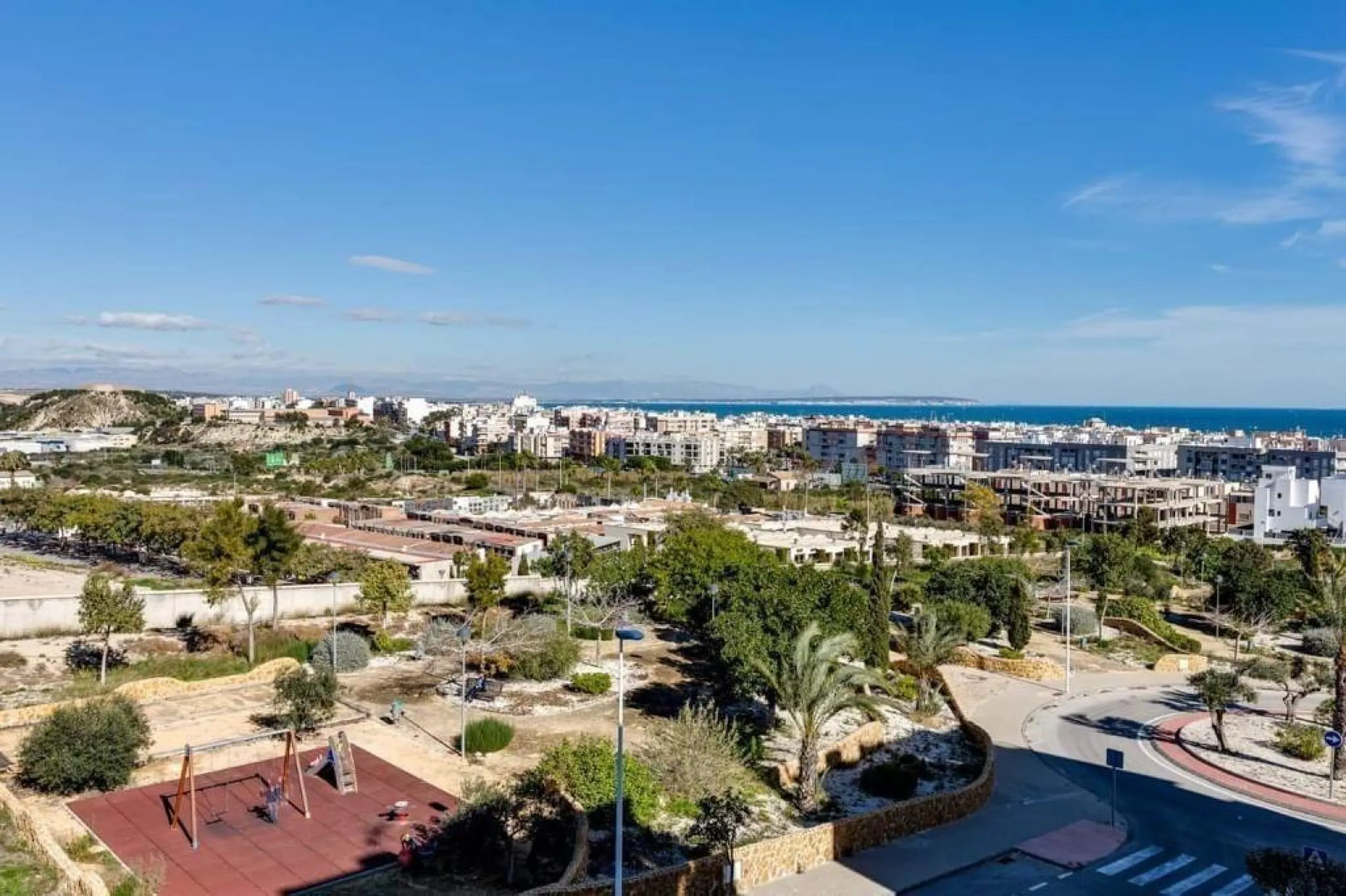 Exclusive Apartment in Guardamar del Segura with Sea Views