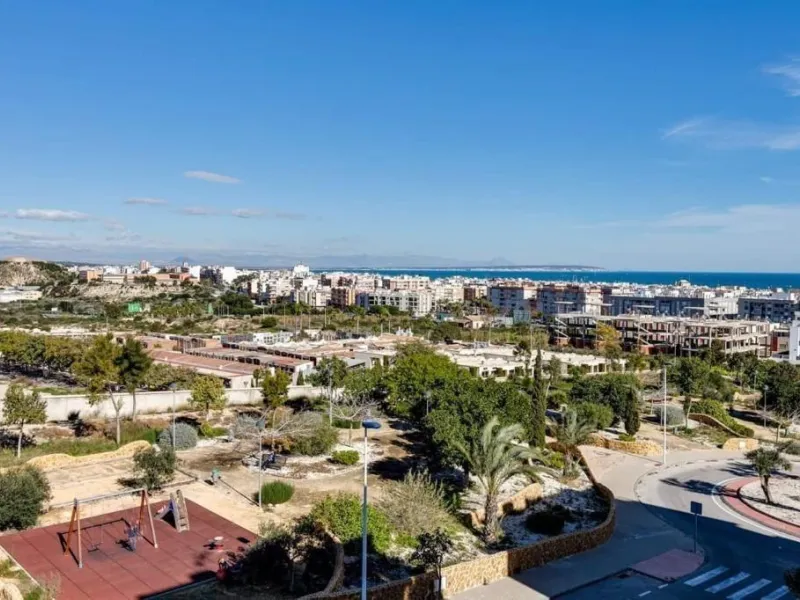 Exclusive Apartment in Guardamar del Segura with Sea Views